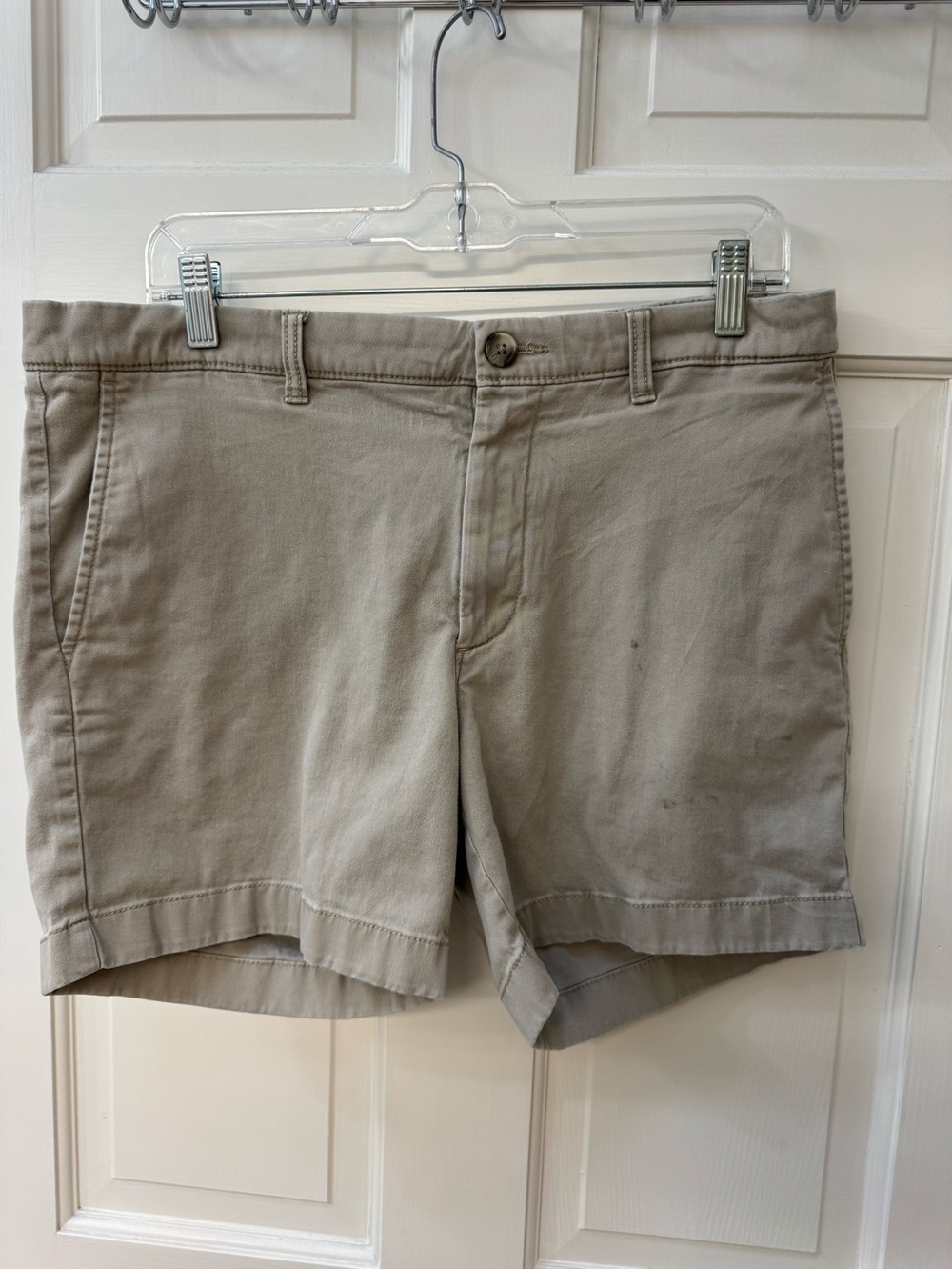 Roundtree & Yorke Khaki Flat Front Men’s Shorts
